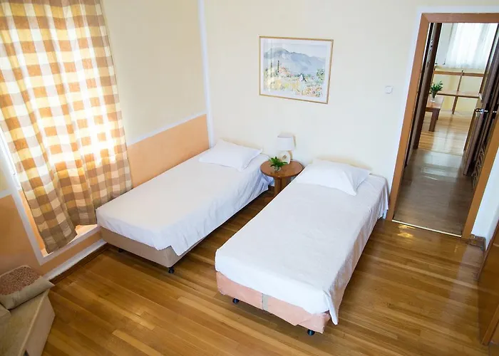 Palace 4* Δελφοί