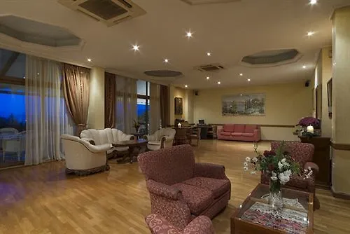 מלון Palace דלפי