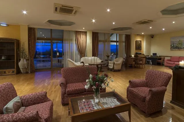 Palace Ξενοδοχείο 4*